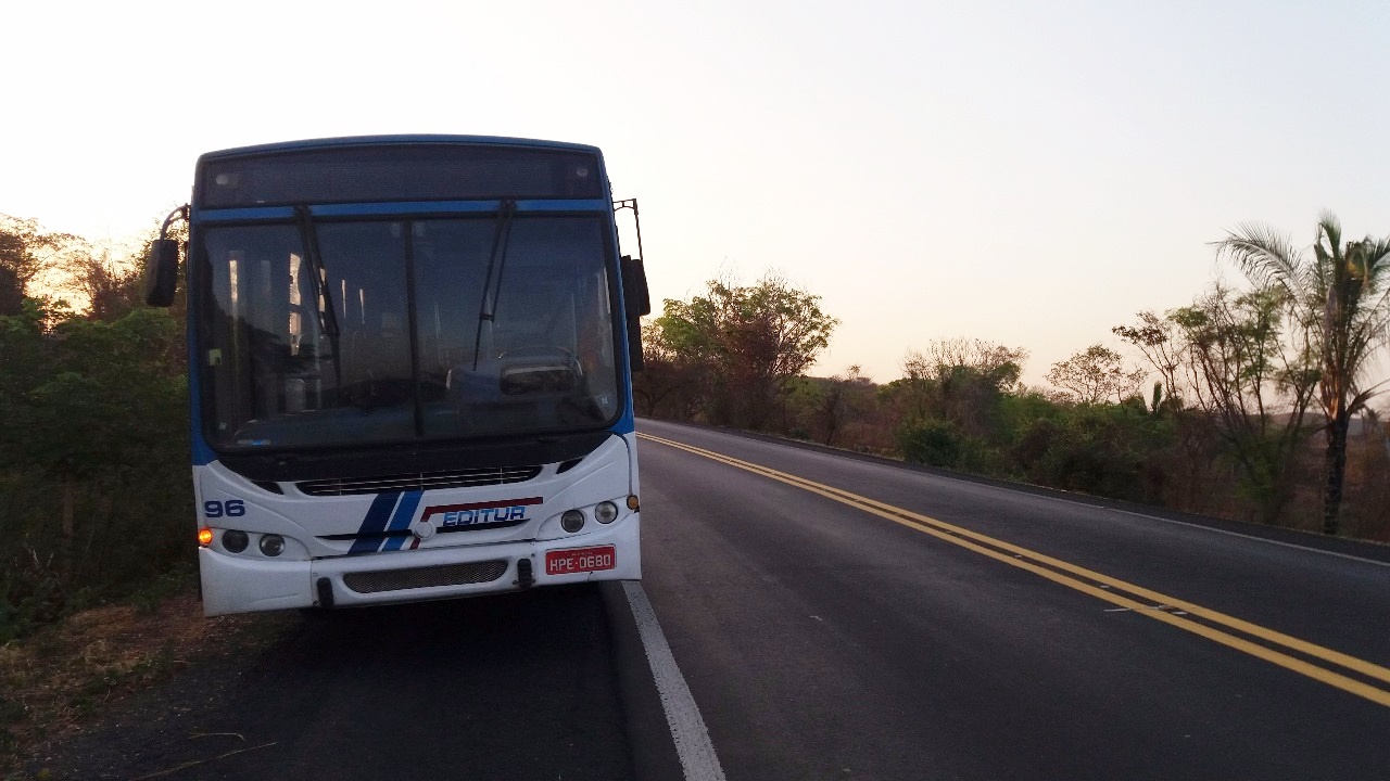 Ônibus alvo do assalto