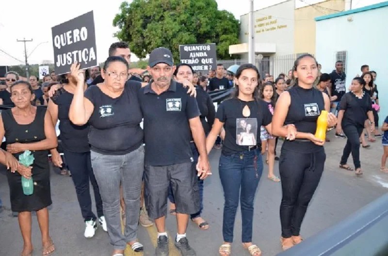 População pede justiça