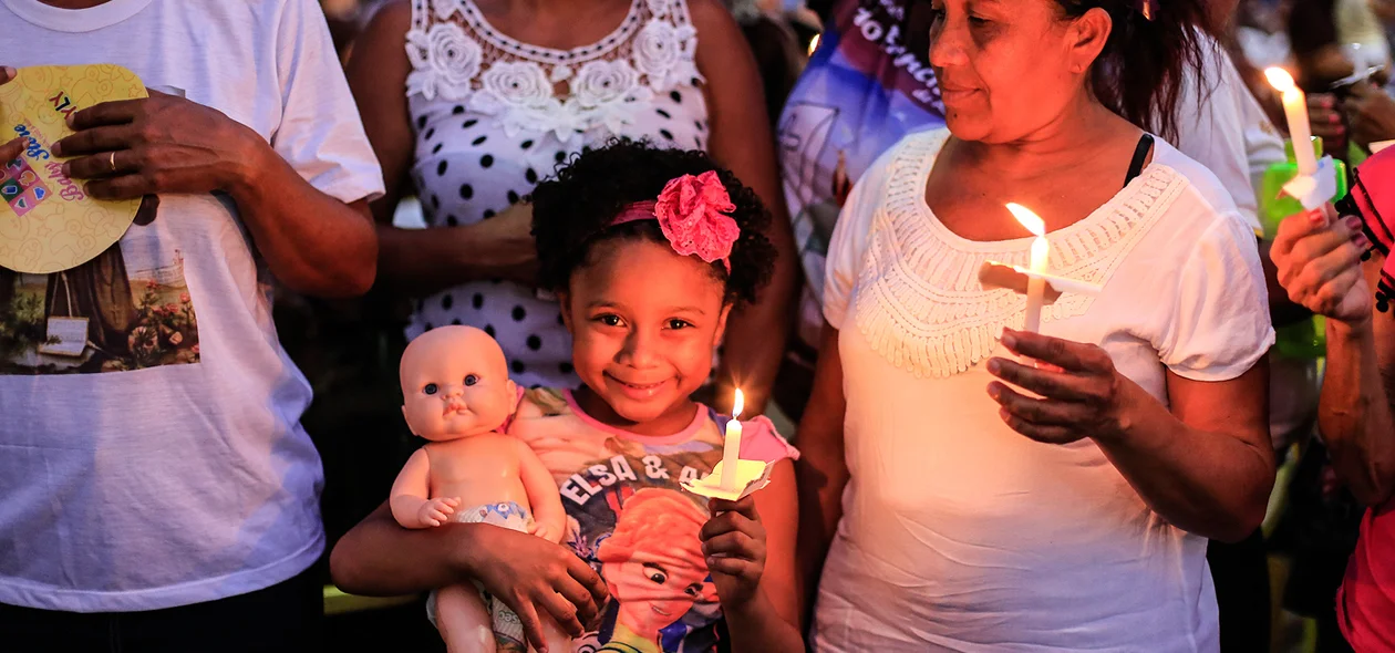 Crianças também participaram da celebração 
