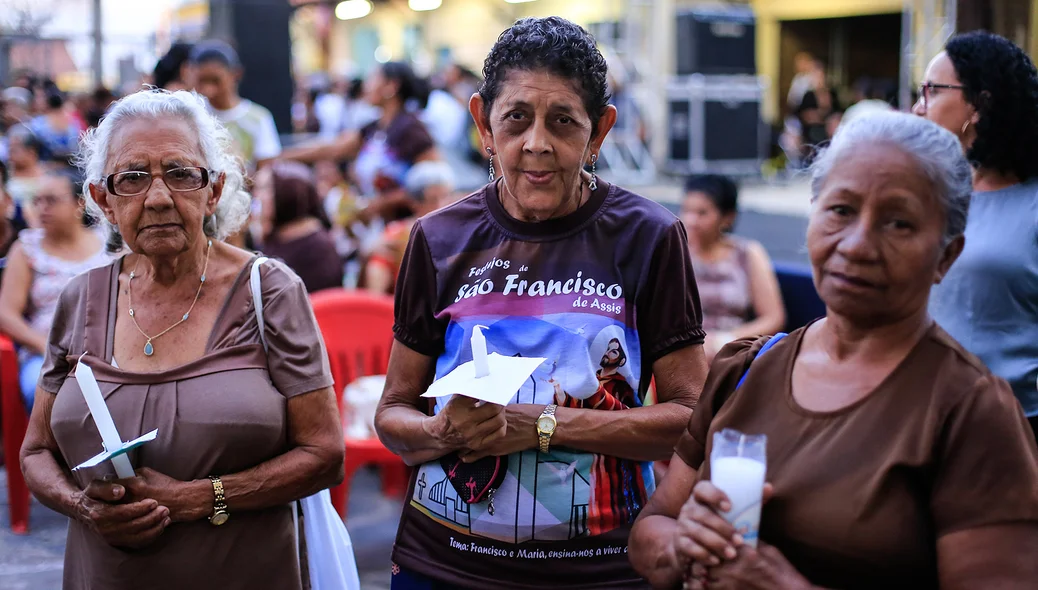 Procissão reuniu 5 mil pessoas