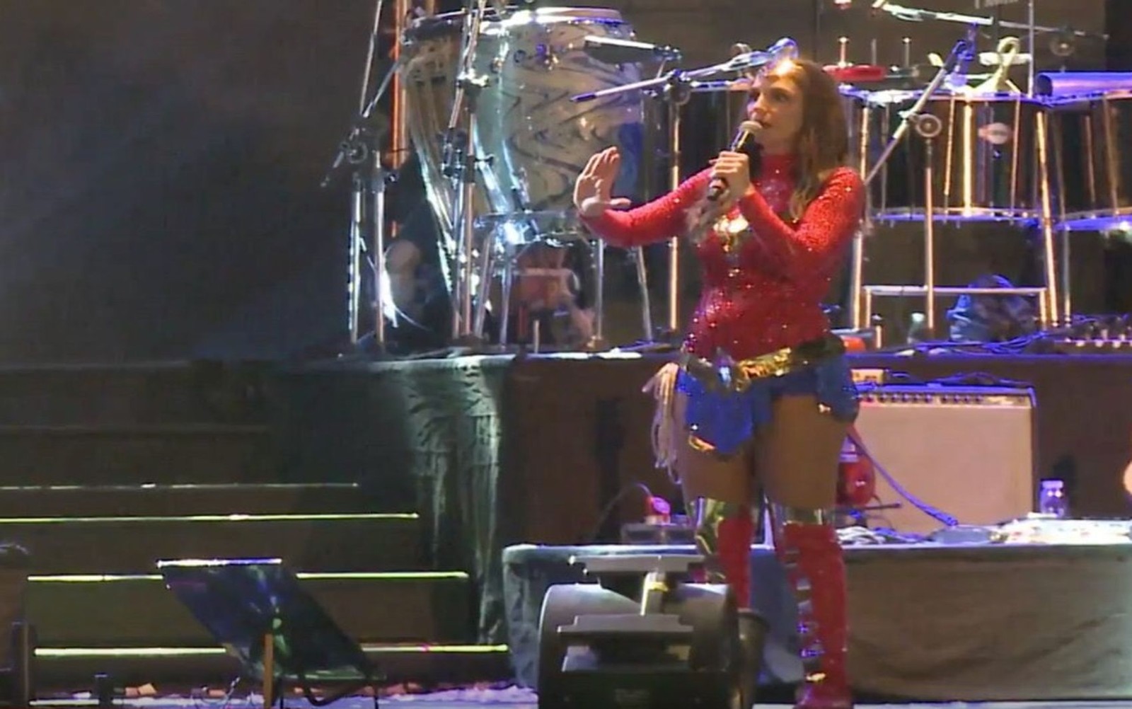 Ivete durante apresentação em Aracaju