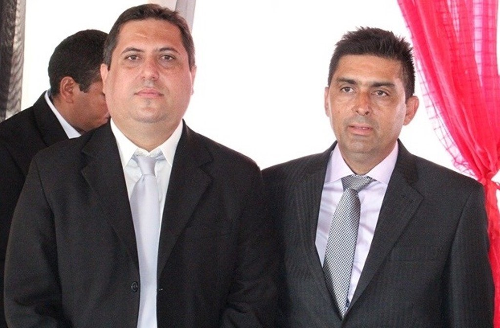 Prefeito e vice de Aroeiras do Itaim