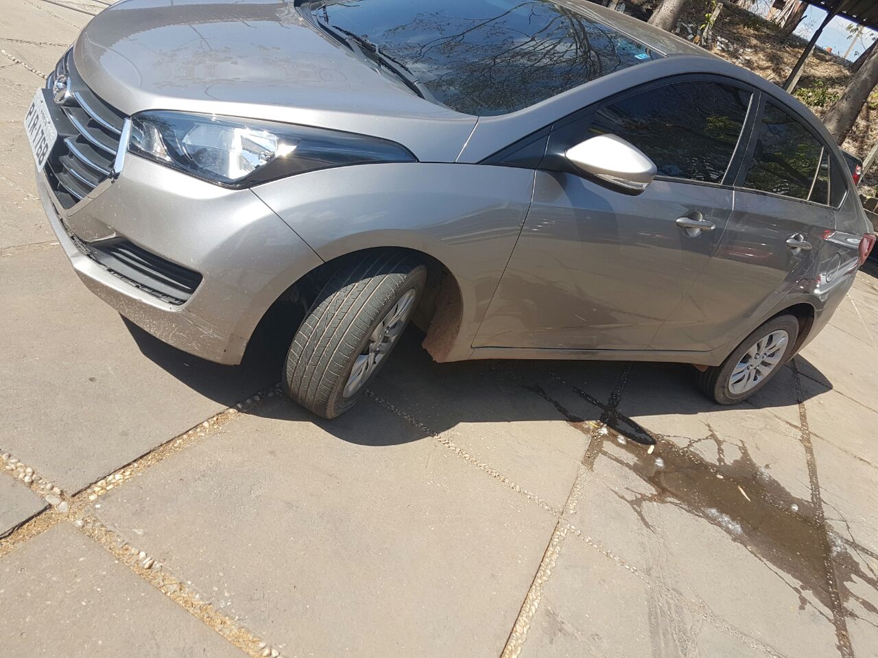 Carro roubado que foi localizado