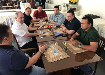 Encontro realizado pelos polítocs