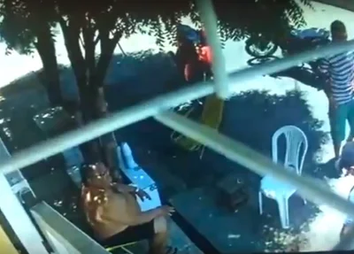Vídeo flagrou o assalto