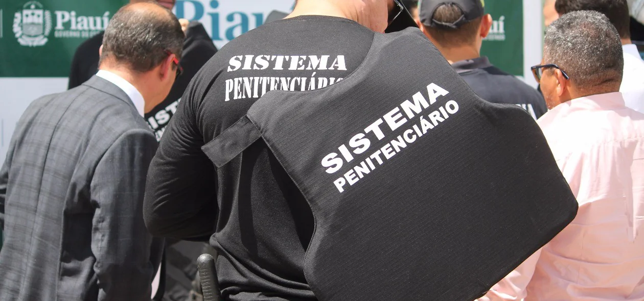 Agentes Penitenciários 