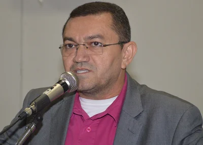 Padre Walmir ultrapassa limite com gastos de pessoal