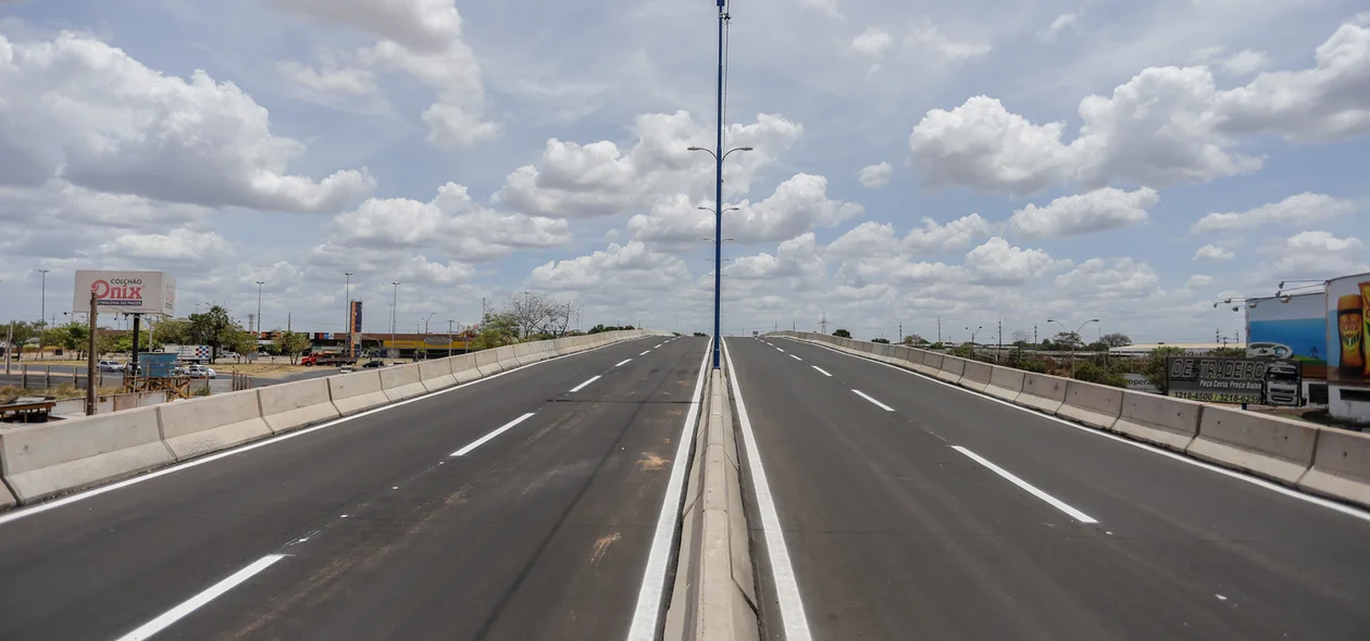 Inauguração do elevado da Miguel Rosa em Teresina 