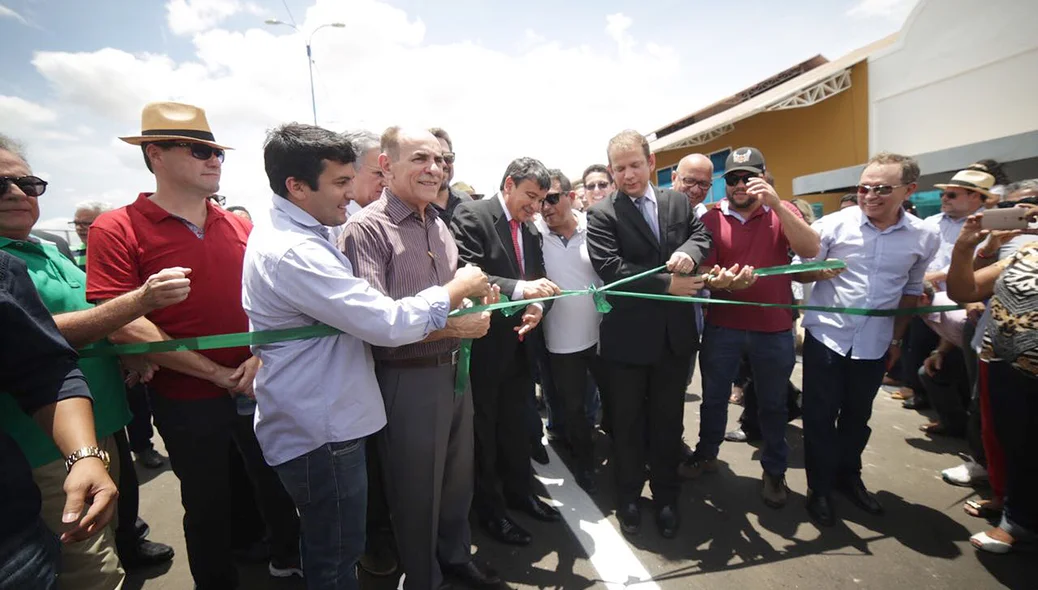 Inauguração do elevado rodoviário na Avenida Miguel Rosa