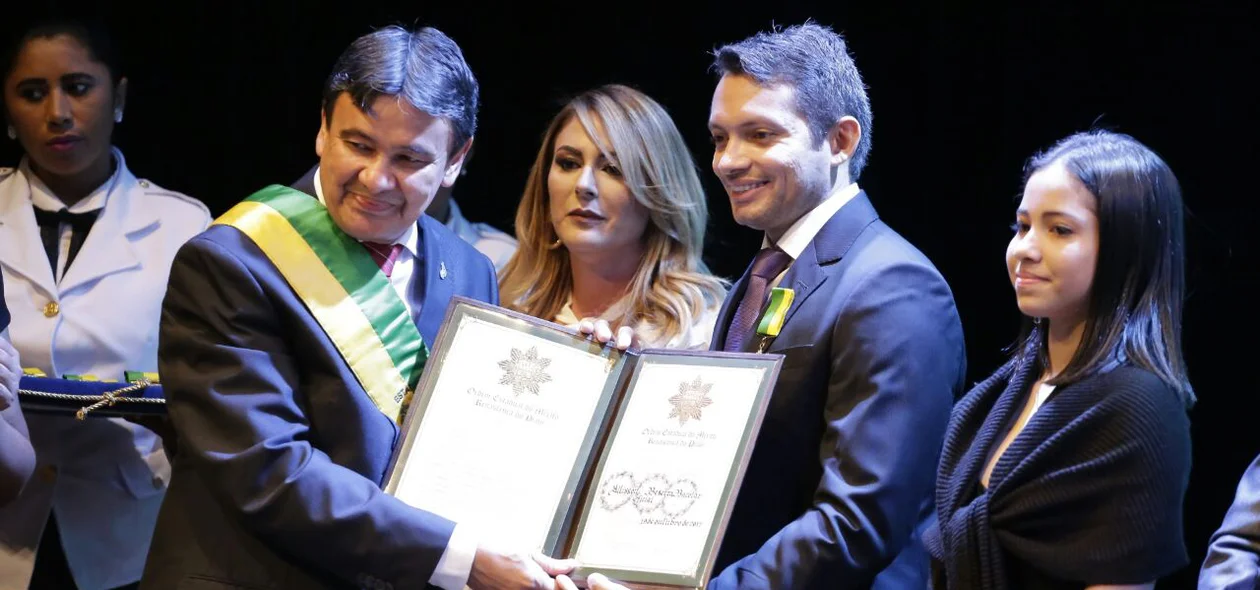 Jornalista Alisson Bacelar foi homenageado