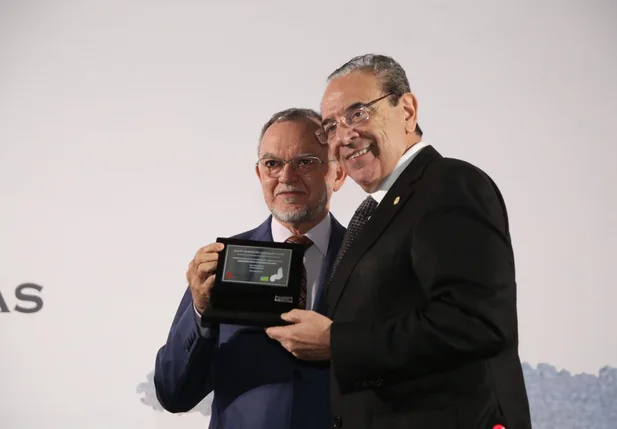 Olavo Rebelo em homenagem