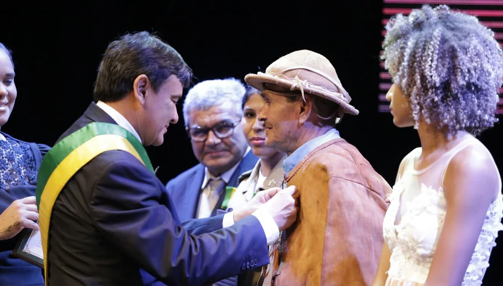Wellington Dias entrega Ordem do Mérito da Renascença