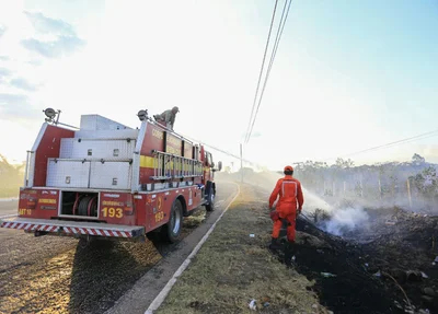 Corpo de Bombeiros no local