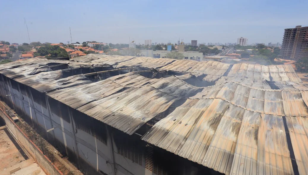 Armazém Ibiapina totalmente destruído