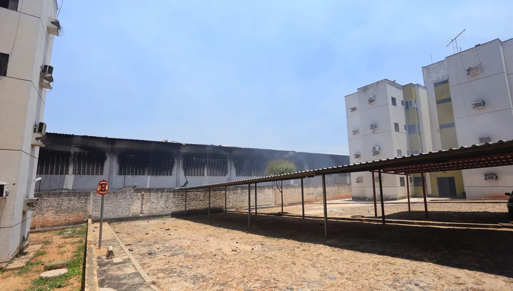 O fogo afetou alguns apartamentos