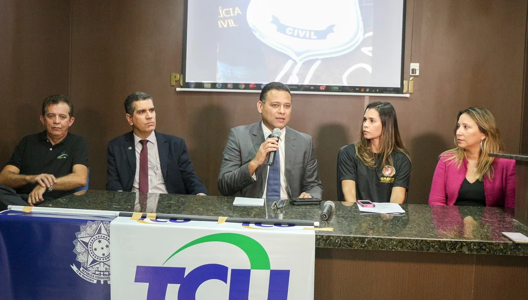 Autoridades presentes na coletiva