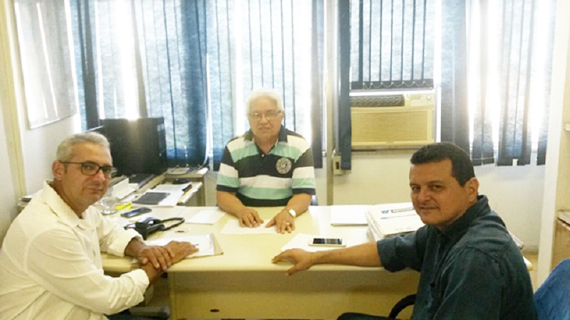Oliveira Junior reunido na Agepisa