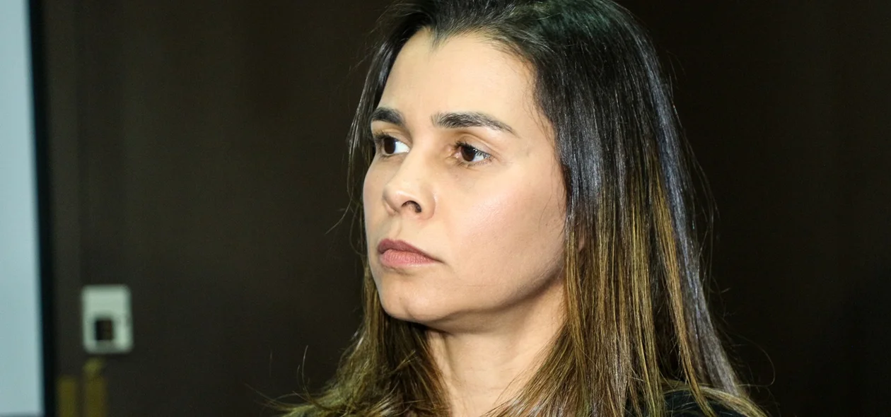 promotora Luana Azeredo