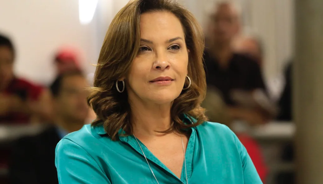 Deputada Juliana Falcão