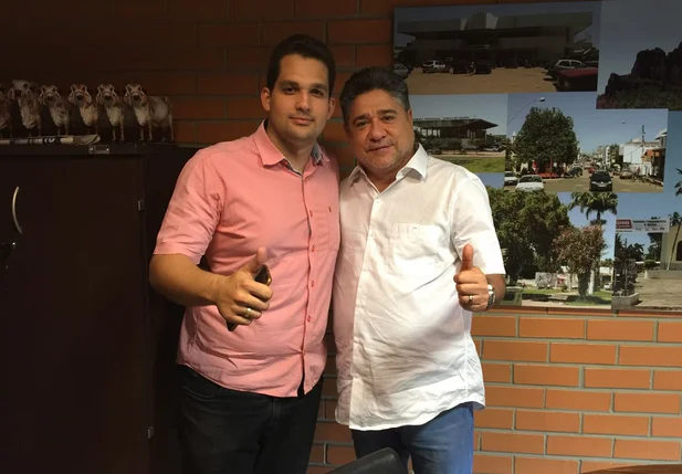 João Mádison e vereador Emanoel 