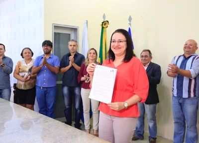 UESPI lança edital de concurso para professor efetivo
