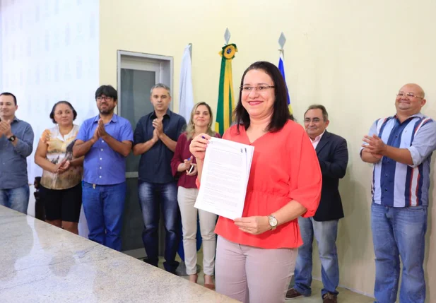 UESPI lança edital de concurso para professor efetivo