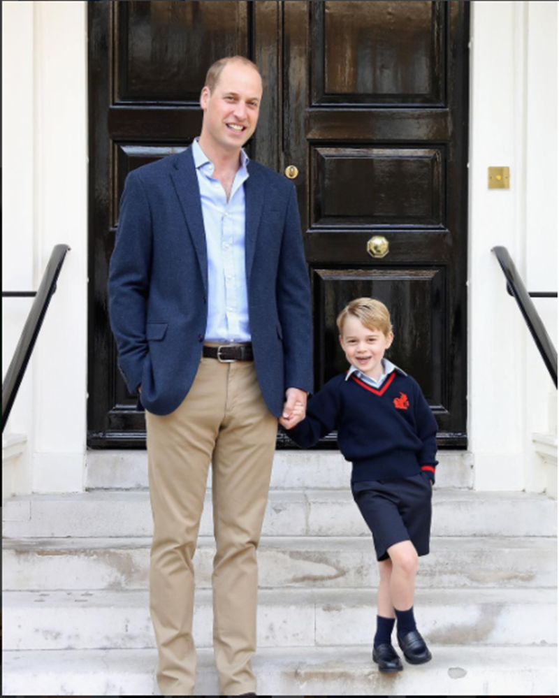 William,Duque de Cambridge e Príncipe George indo para a escola em Londres