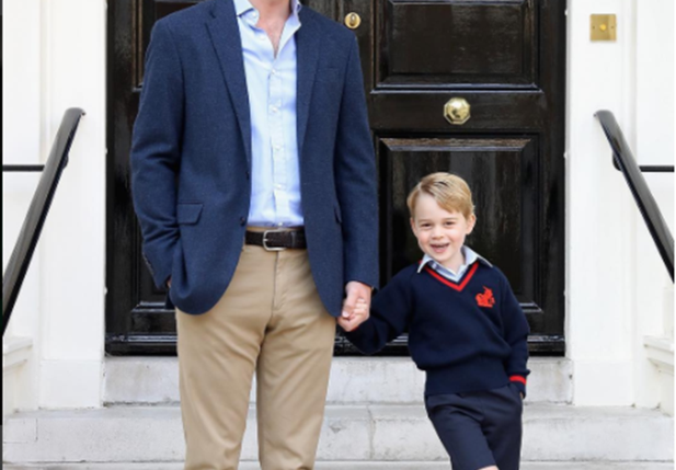 William,Duque de Cambridge e Príncipe George indo para a escola em Londres