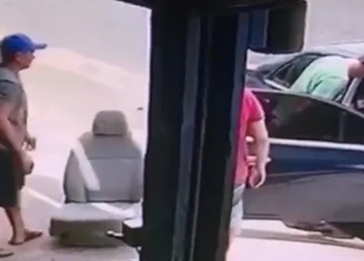 Namorado de Camilla Abreu compra banco de carro