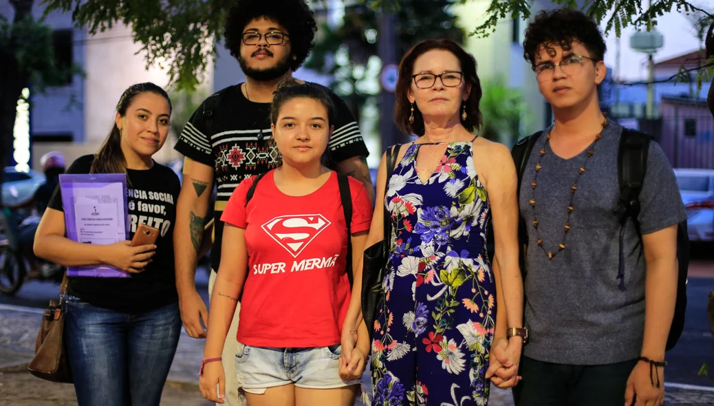Professora da UFPI do curso de ciências socias e alunos 