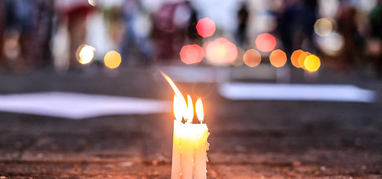 Velas no ato público 