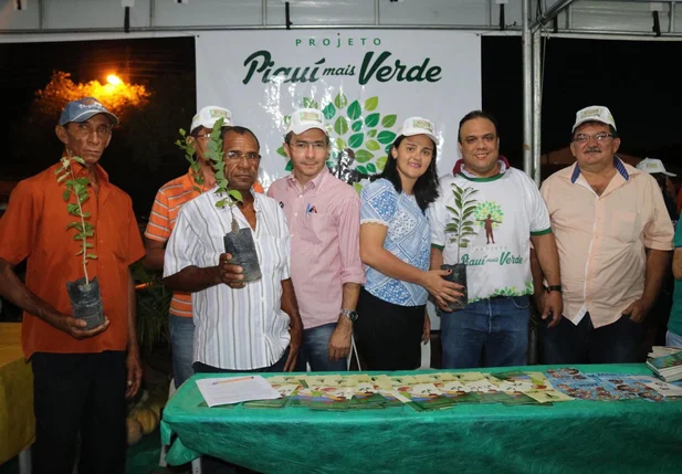 Semar participa da Feira da Agricultura Familiar em Isaias Coelho 