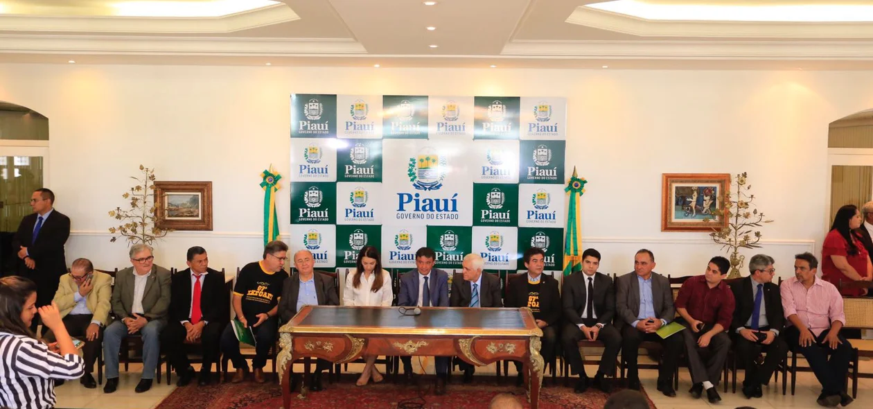 Solenidade de lançamento da Expoapi