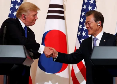 Donald Trumpo e presidente da Coreia do Sul, Moon Jae-in