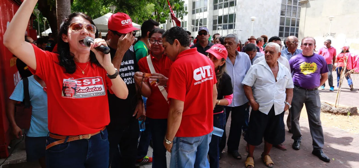 Protesto contra as reformas de Temer em Teresina