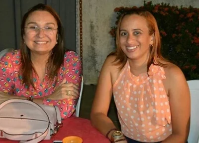 Mayra Noleto, à direita, com a deputada Flora Izabel