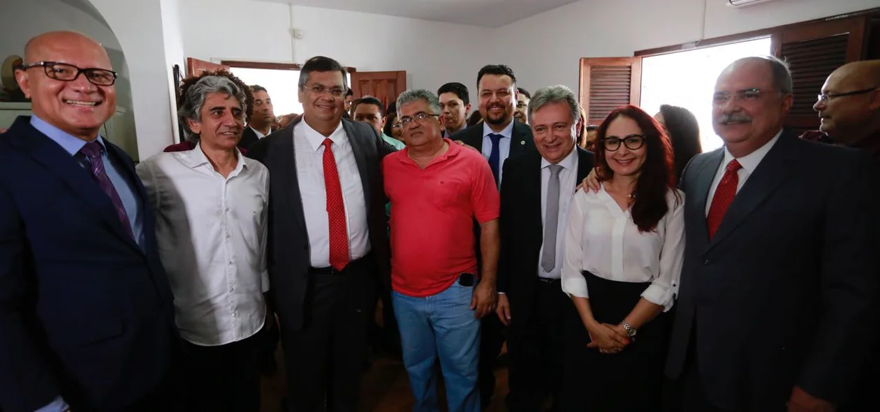 Nomes da política reunidos