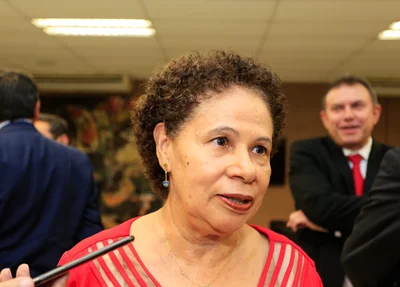 Senadora Regina Sousa 