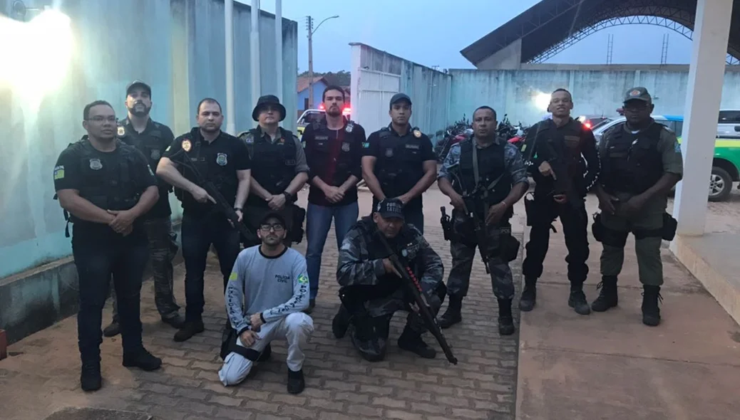 Policiais Militares e Civis participaram da Operação