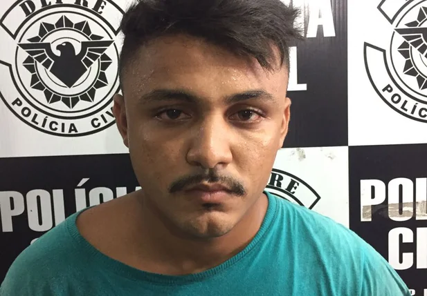 André Felipe preso por tráfico de drogas na vila irmã Dulce 