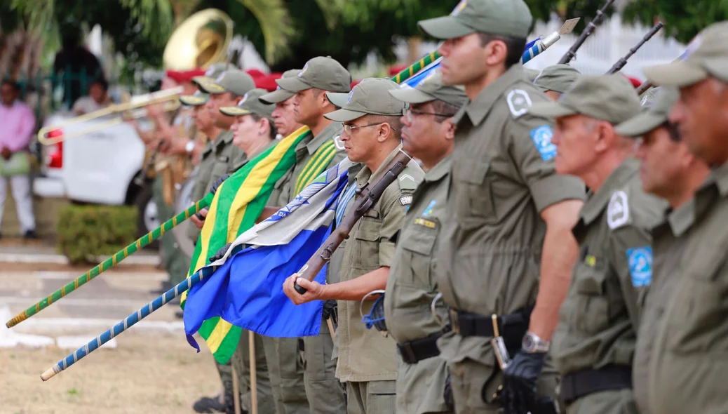 Cerimônia em comemoração ao Dia da Bandeira