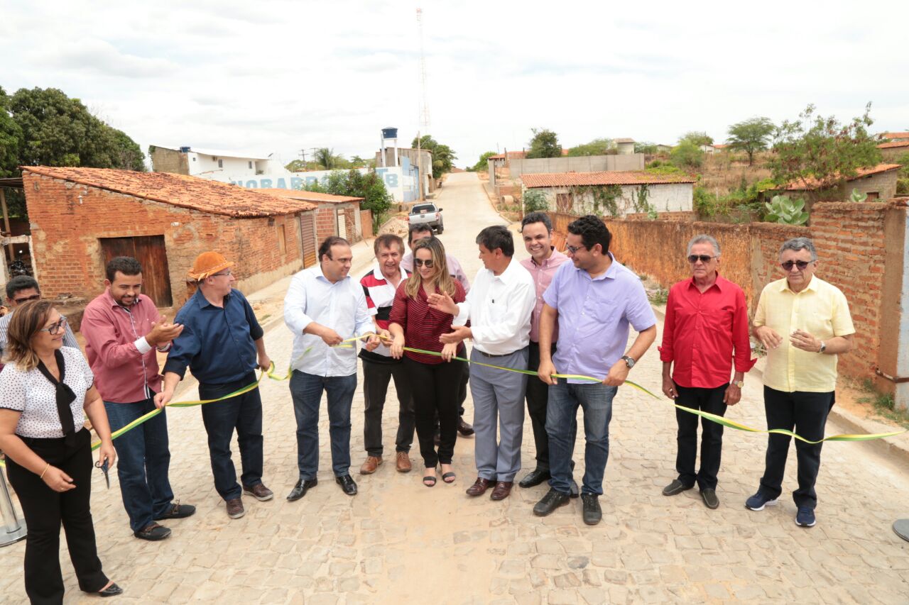 Obras em Simplício Mendes