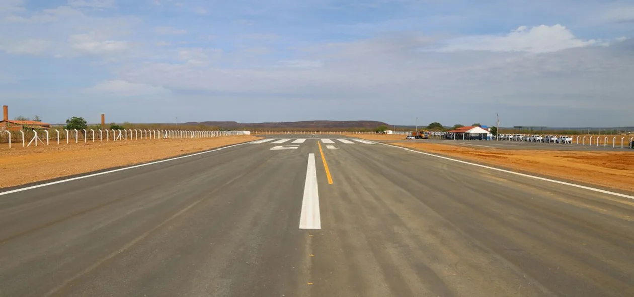 Pista do aeroporto de São João do Piauí 