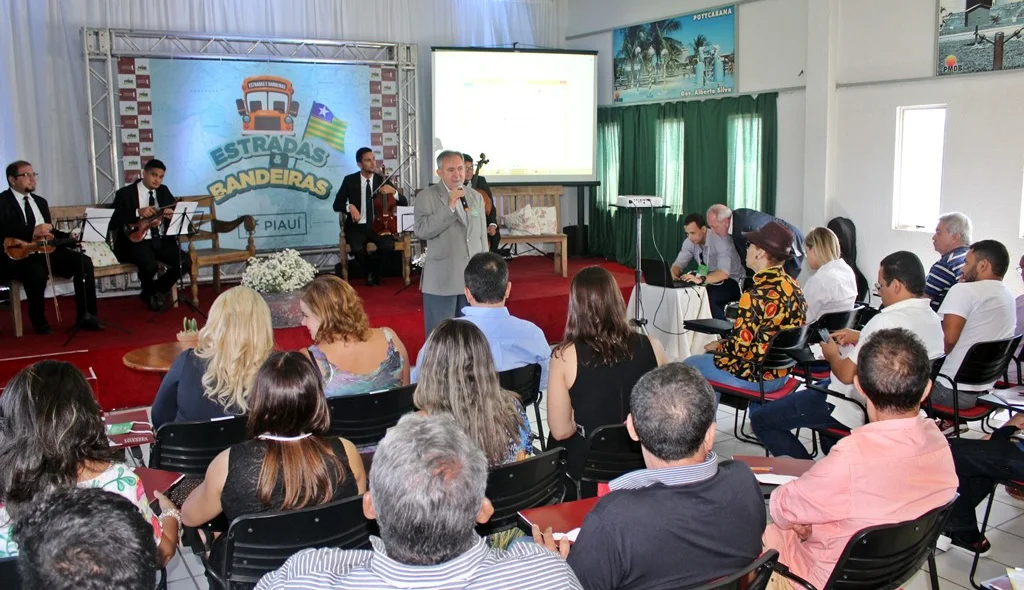 Fundação Ulysses Guimarães aborda formação partidária 