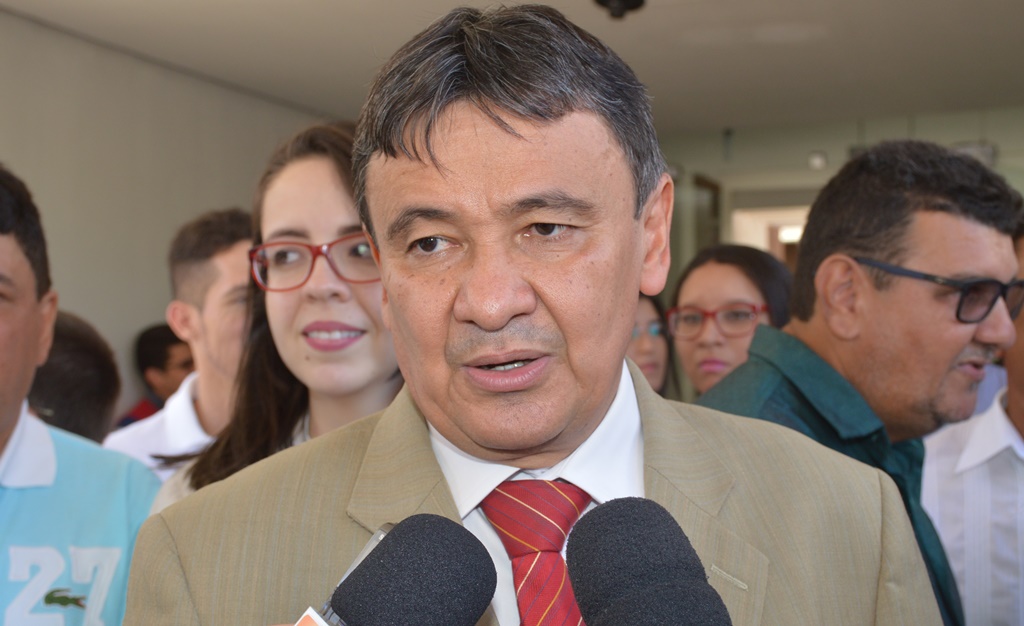 Governador inaugura obras em Picos e outros três municípios da região