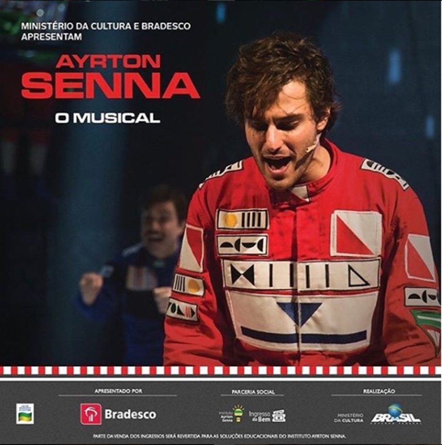 O primo de William Bonner é o ator que vive Senna nos palcos