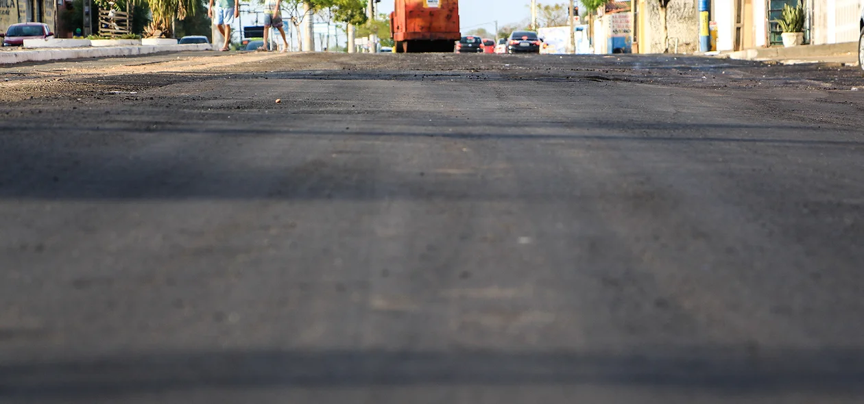 Recapeamento asfáltico da Avenida Duque de Caxias 