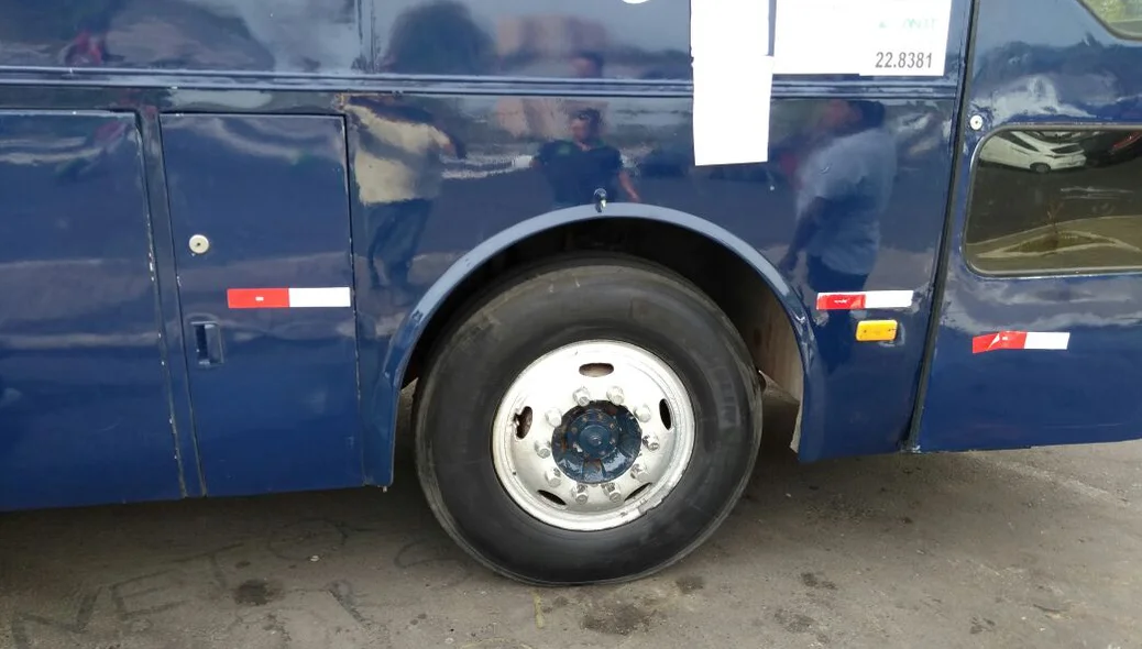 ônibus em más condições