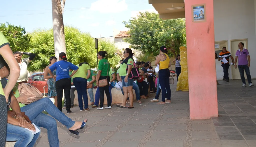 Agentes garantem que só deixam o local com pagamento garantido
