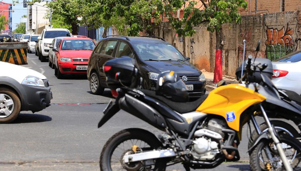 O acidente deixou o trânsito lento no centro de Teresina